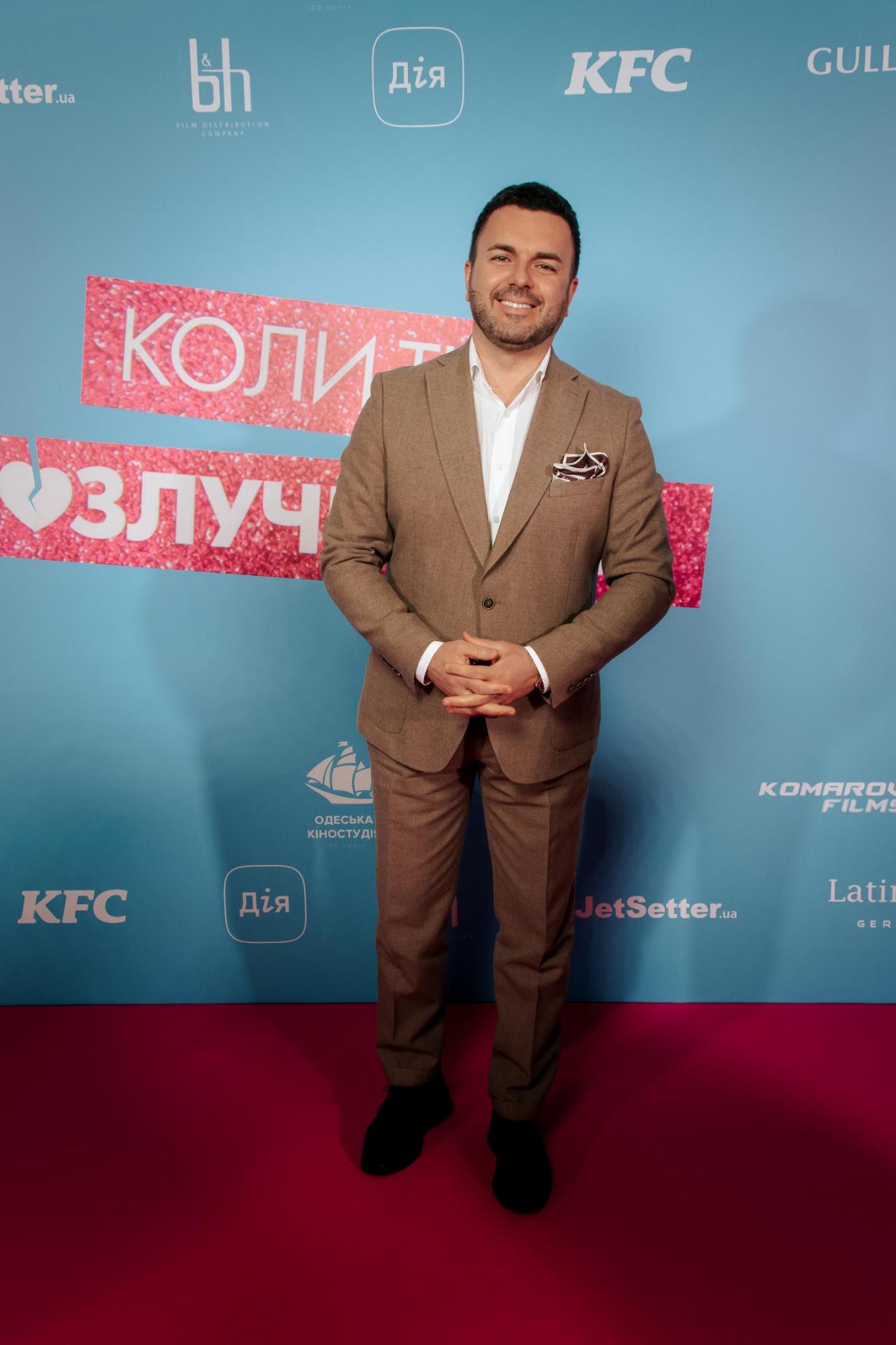 Решетник, Цымбалюк и другие показали стильные "луки" на весну, которые легко повторить